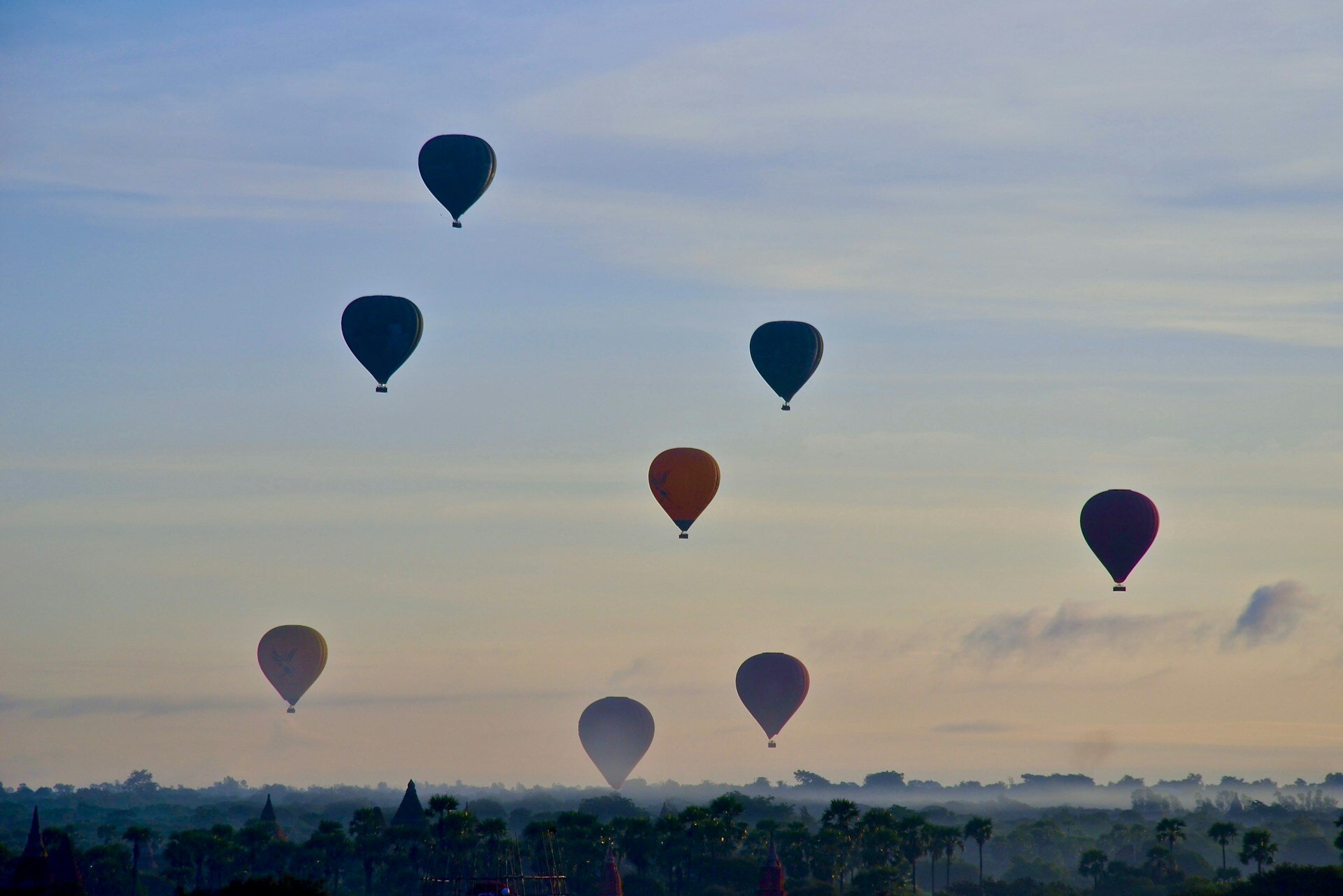 Myanmar Aufnahme von Heißluftballonen 