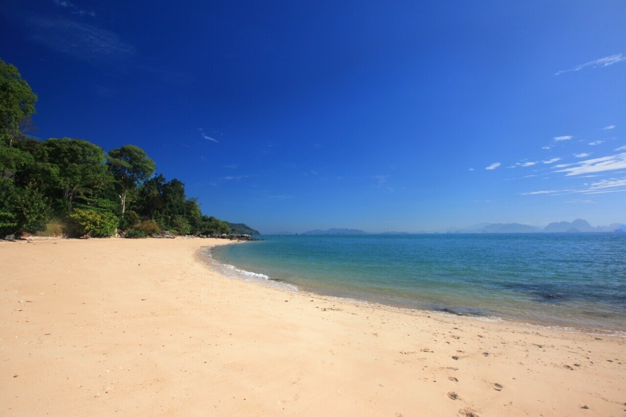 Six-Senses-Yao-Noi-familienluxusreise strand und meer 