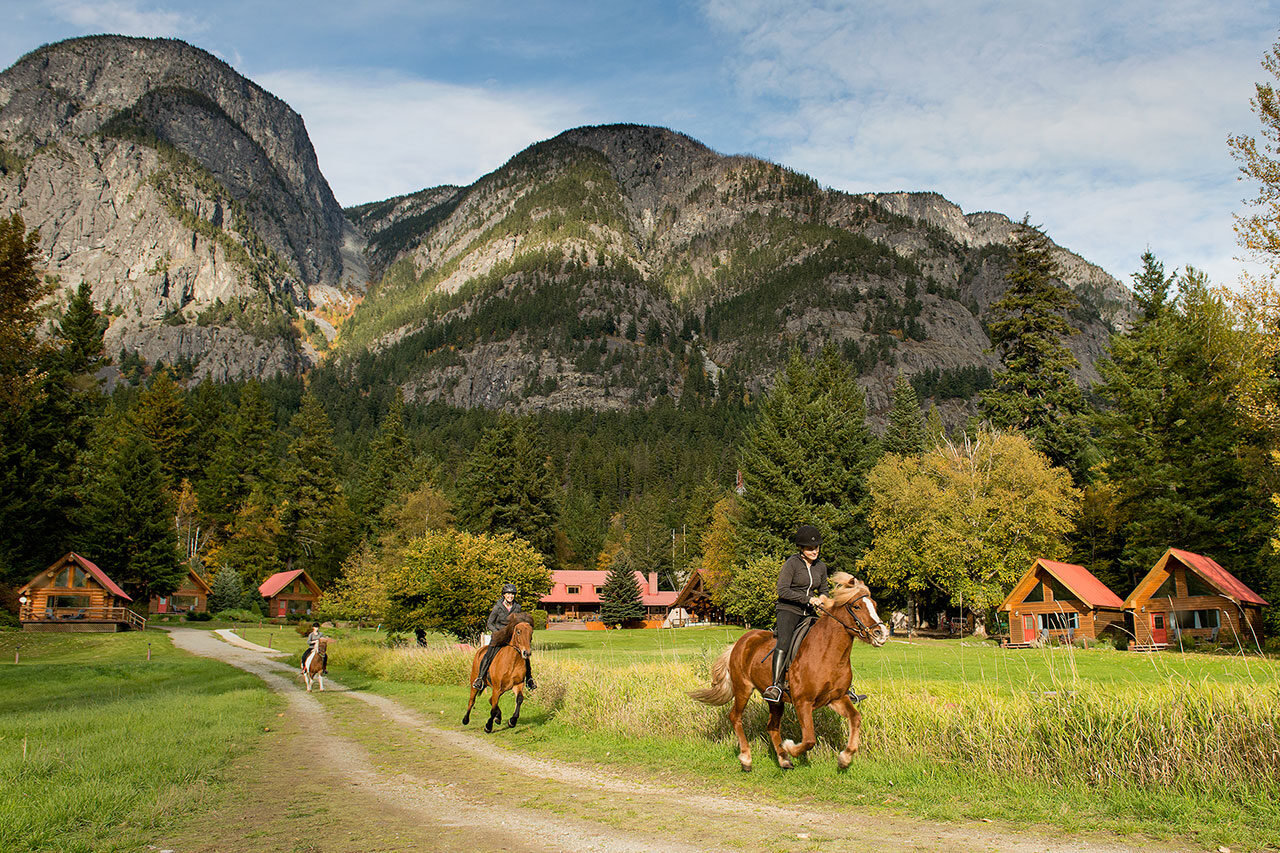 Tweedsmuir Park Reiten