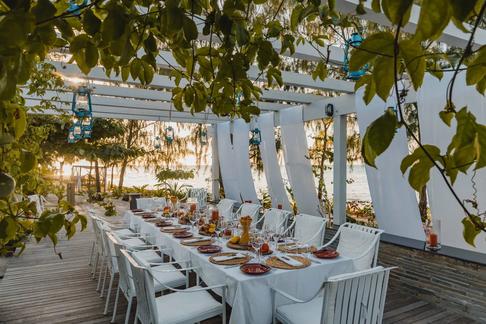 Thanda Outdoor Abendessen auf der Veranda