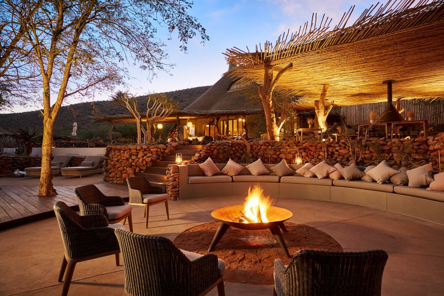 Tswalu Motse Safari Lodge Kalahari Familienluxusreisen TheFamilyProject Feuerstelle