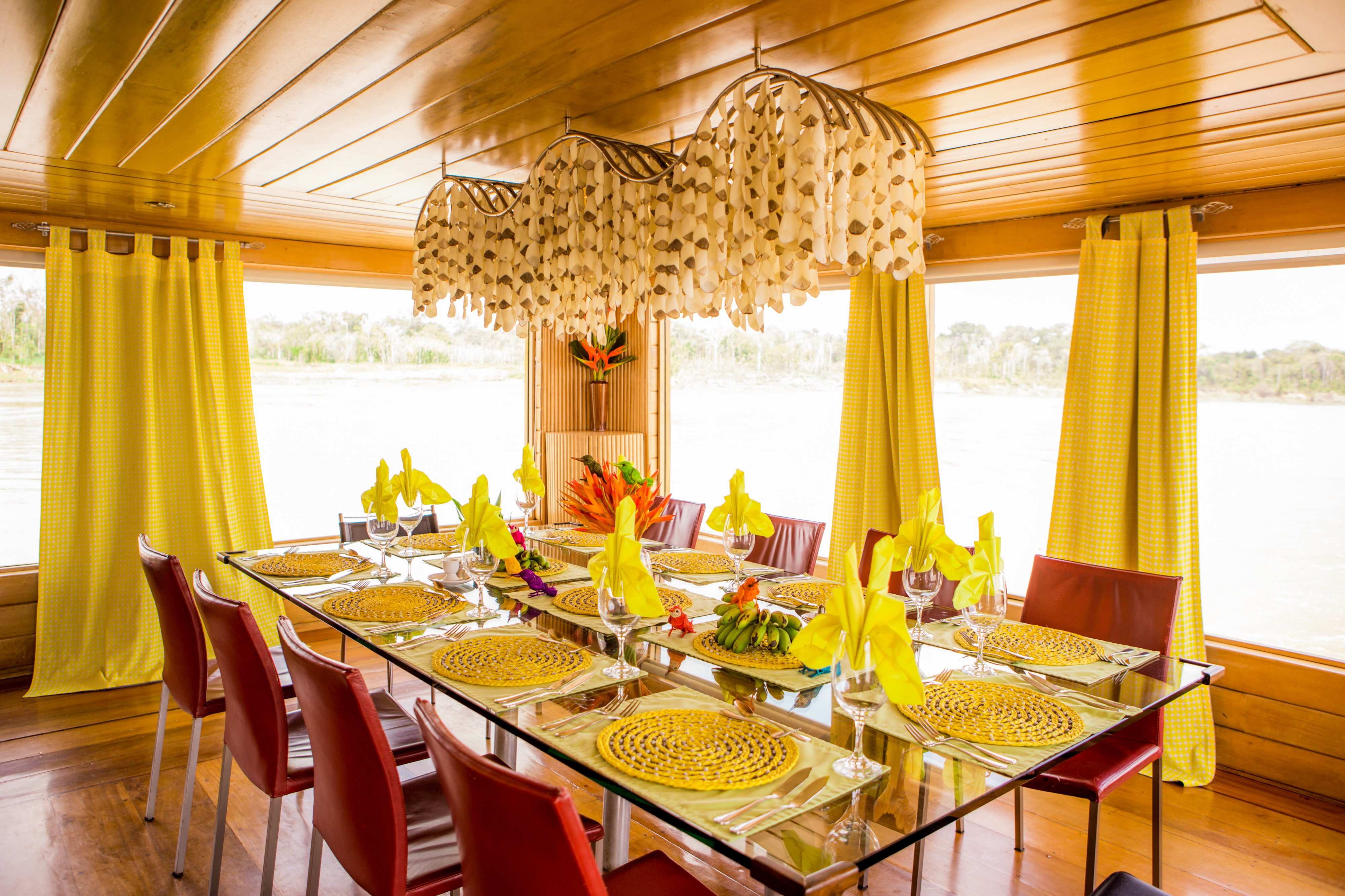 Delfin I Cruise Familienluxusreisen TheFamilyProject Dining