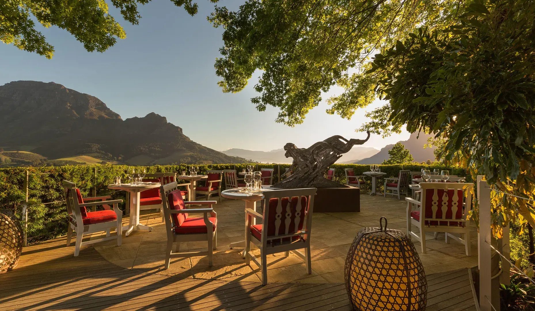 1 delaire graff estate stellenbosch sudafrika afrika restaurant terrasse the family project luxus familie kinder reisen