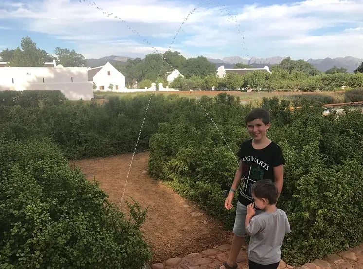 mont rochelle hotel and vineyard franschhoek sudafrika afrika the family project privatbilder kinder ausblick