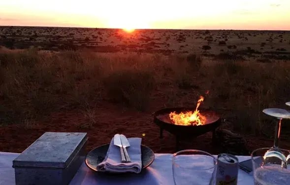 tswalu kalahari sudafrika afrika exklusiv the family project privatbilder sonnenuntergang dinner