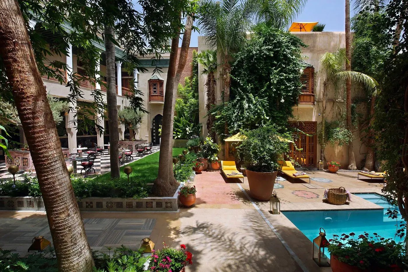 1-el-fenn-hotel-marrakech-marrakesch-marokko-afrika-aussenbereich-garten-the-family-project-luxus-familie-kinder-reisen