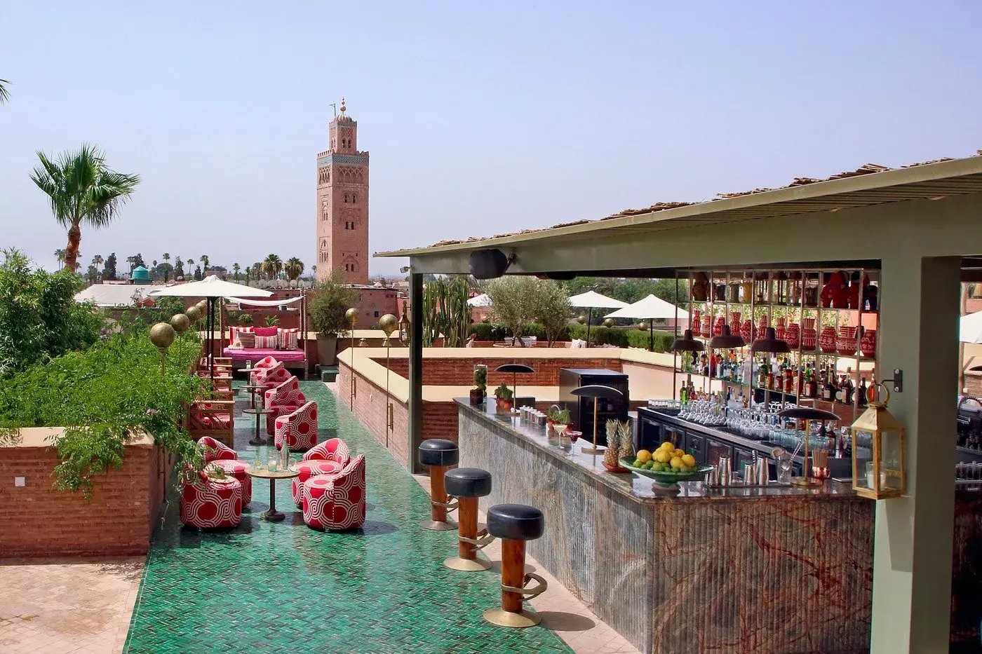 el-fenn-hotel-marrakech-marrakesch-marokko-afrika-terrasse-pool-the-family-project-luxus-familie-kinder-reisen