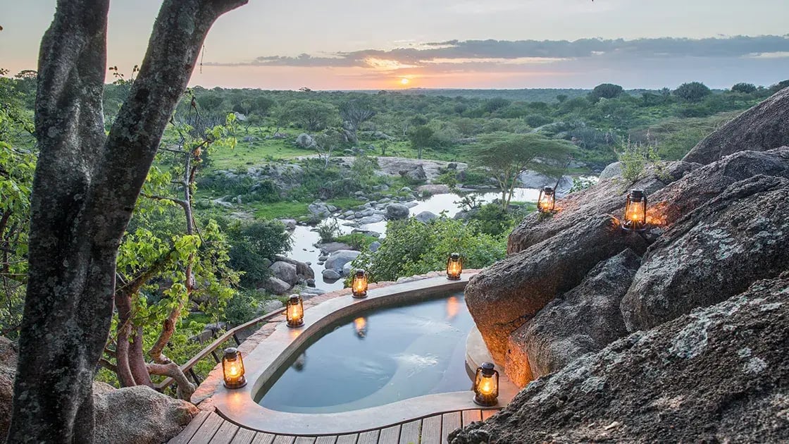 1 mwiba lodge mwiba wildlife reserve tansania afrika jacuzzi exklusiv the family project kinderfreundlich familie luxus reisen