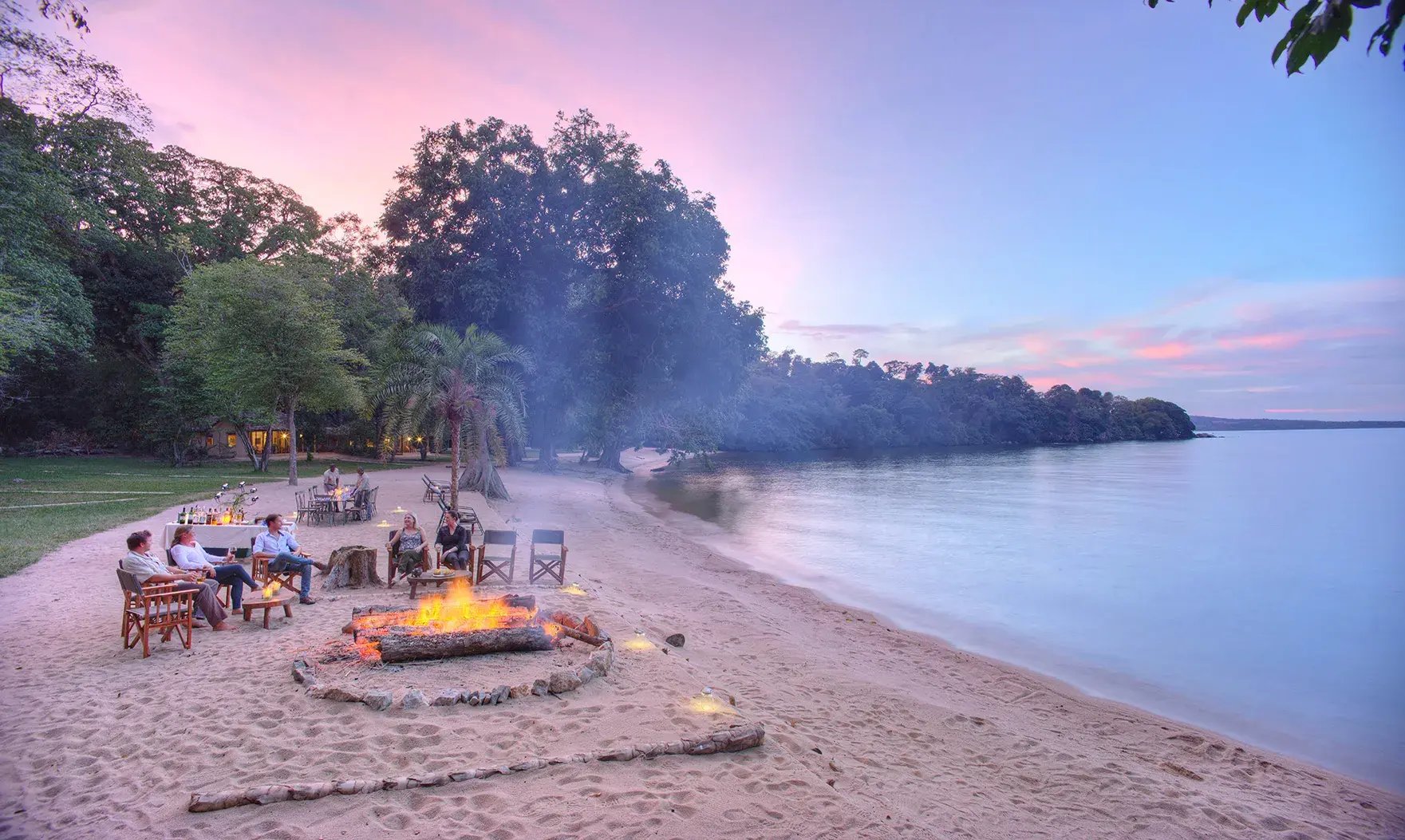 rubondo island camp rubondo island tansania afrika strand lagerfeuer exklusiv the family project kinderfreundlich familie luxus reisen