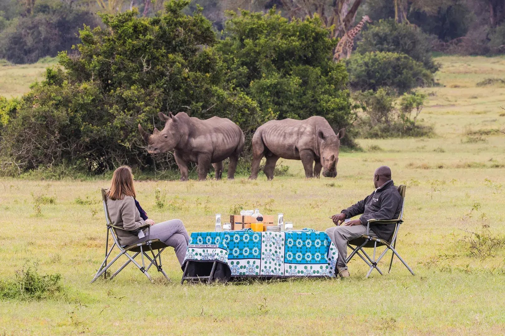 solio lodge laikipia kenia afrika unterkunft badezimmer the family project luxusreise familie kinder