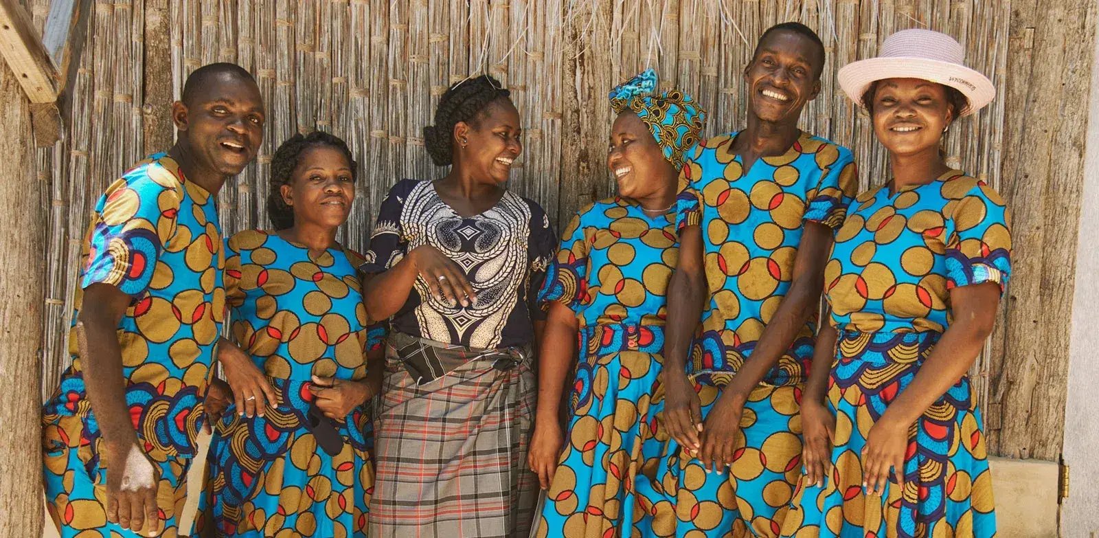 kisawa-benguerra-island-mosambik-afrika-luxusreise-familienreise-kinder-the-family-project-familienurlaub-einheimische-frauen