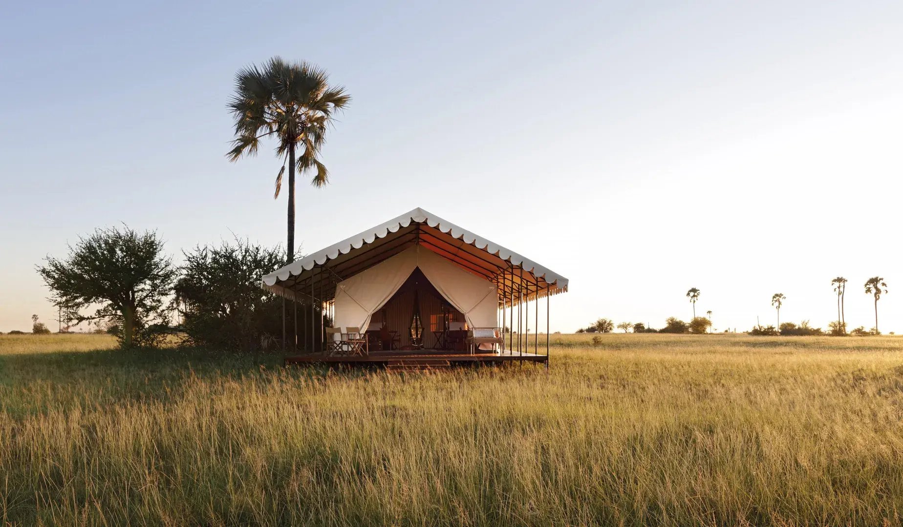 2 san camp makgadikgadi botswana afrika the family project familienreise kinder luxus zelt aussenansicht