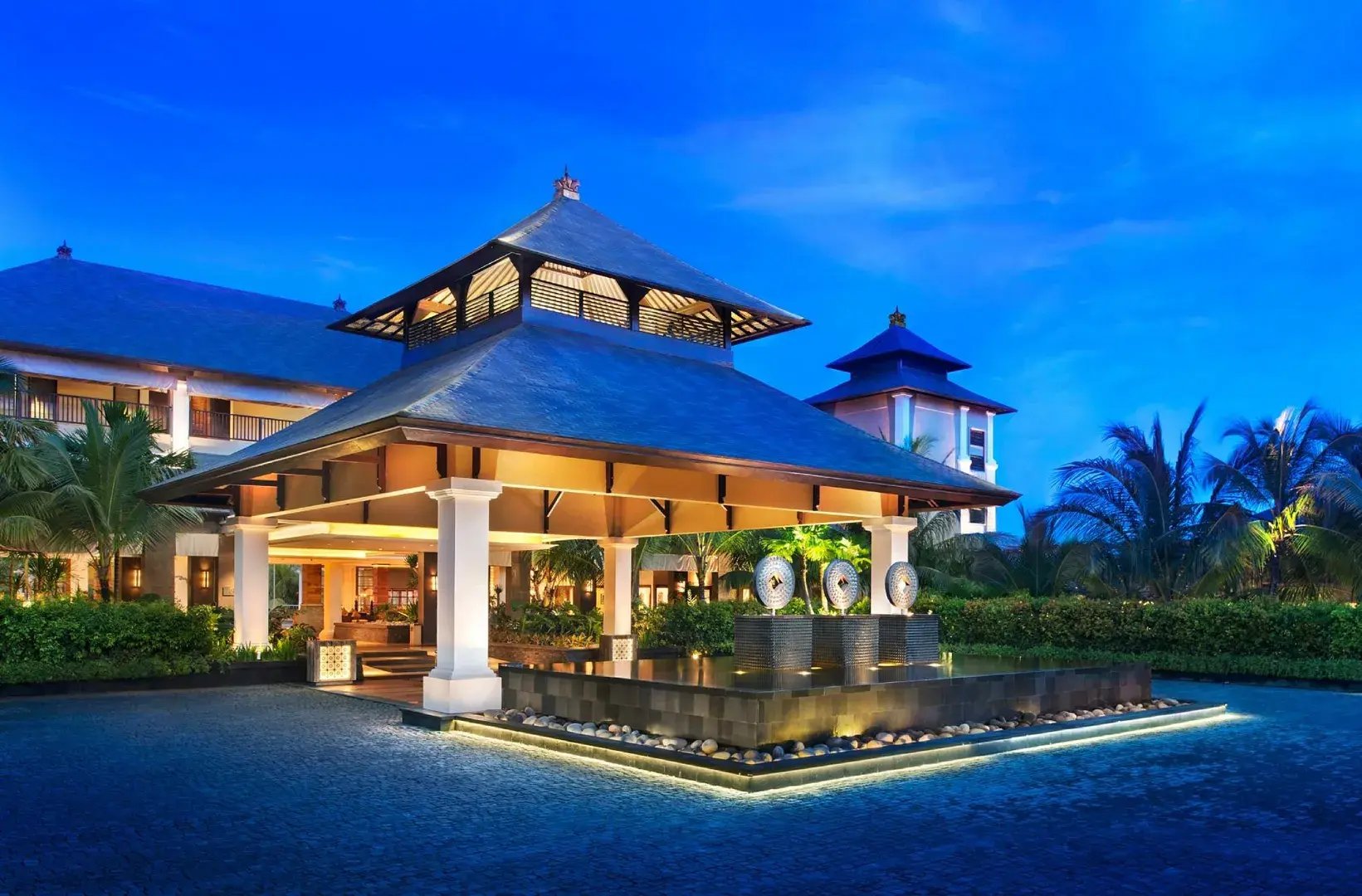 asien bali st regis bali strand urlaub meer luxus the family project pool villa privat palmen privatpool