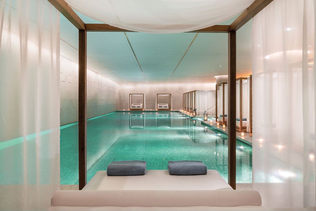 Bulgari Hotel Bejing Familienluxusreisen TheFamilyProject Pool