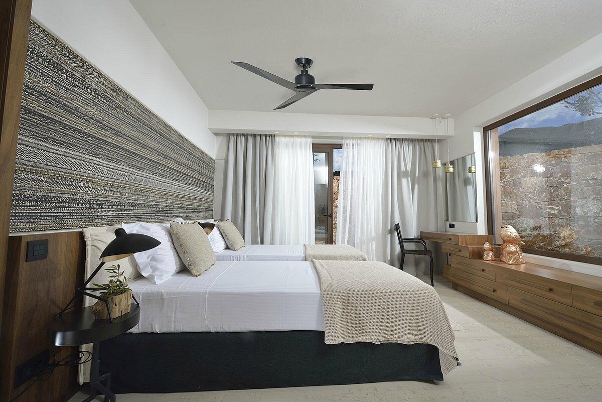 Domes of Elounda Autograph Collection Familienluxusreisen TheFamilyProject Master Bedroom