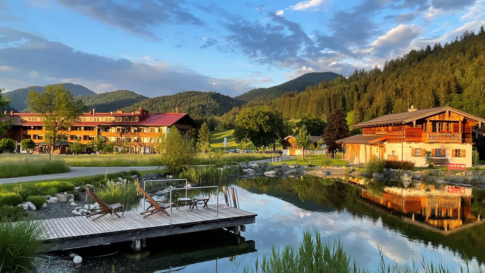 Chalet Gut Steinbach bei Sonnenuntergang