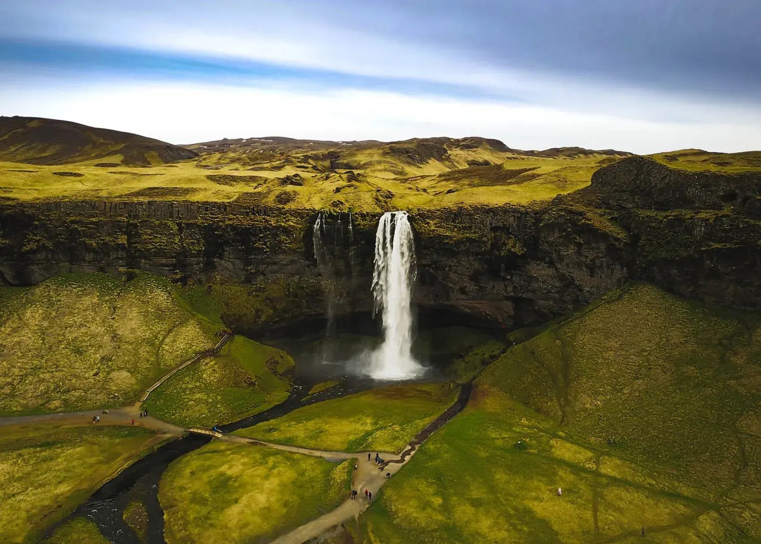 torfhus-retreat-golden-circle-island-wasserfall-natur-familienerlebnis-the-family-project-luxus-familie-kinder-reisen