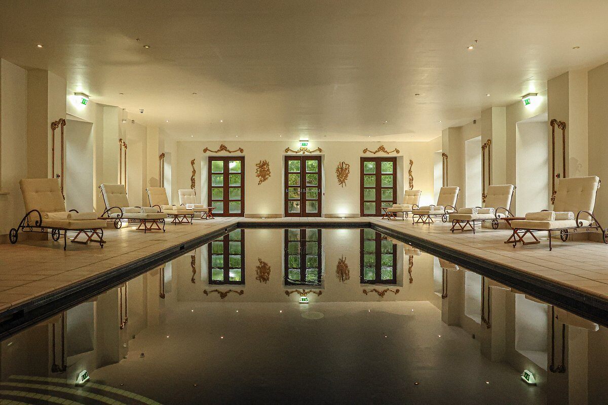 Ballyfin Demesne Irland Familienluxusreisen TheFamilyProject Indoor Pool