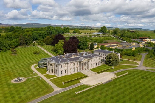 Ballyfin Demesne Irland Familienluxusreisen TheFamilyProject Schloss