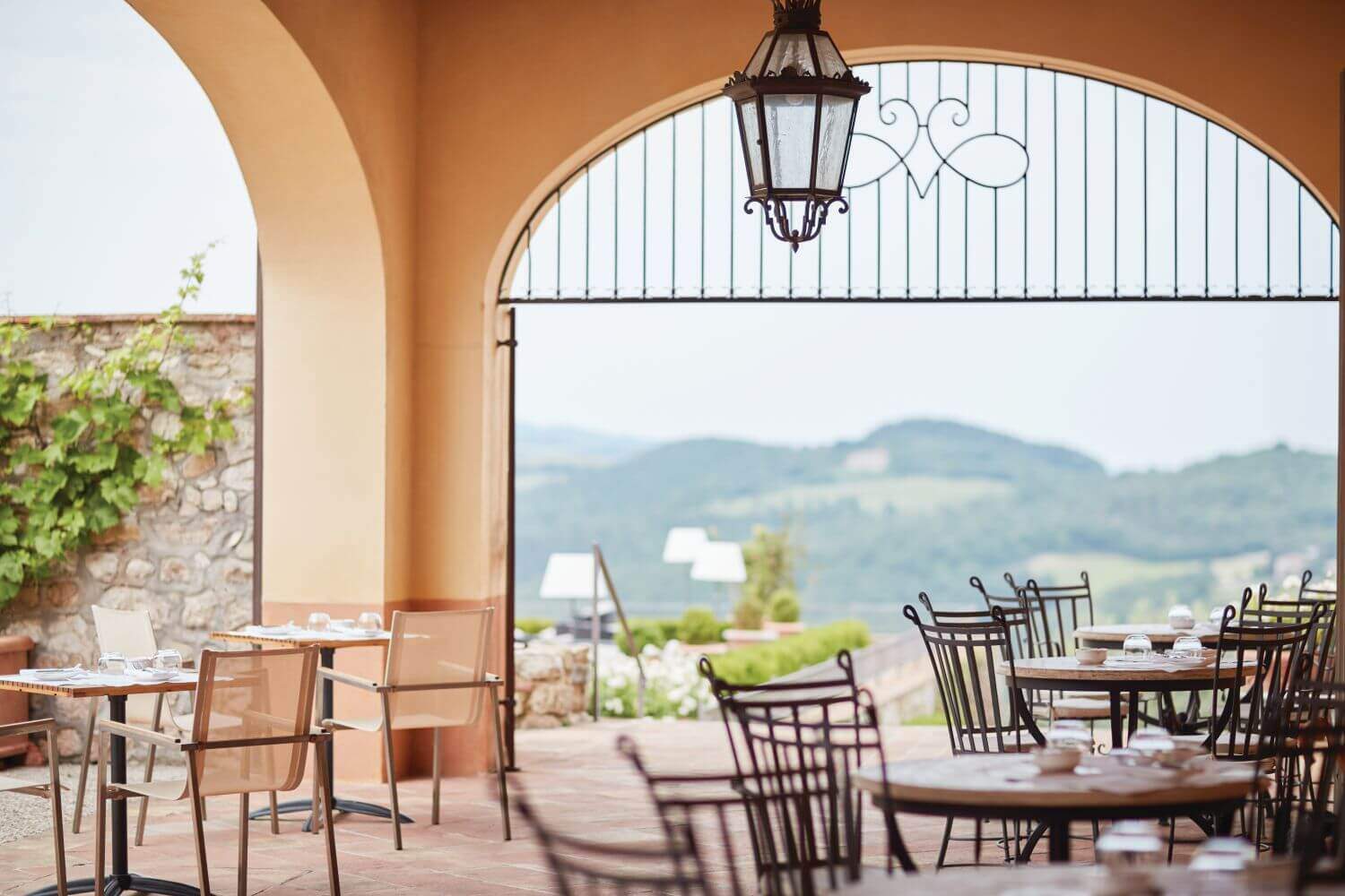 Belmond Castello di Casole Familienluxusreisen TheFamilyProject Restaurant