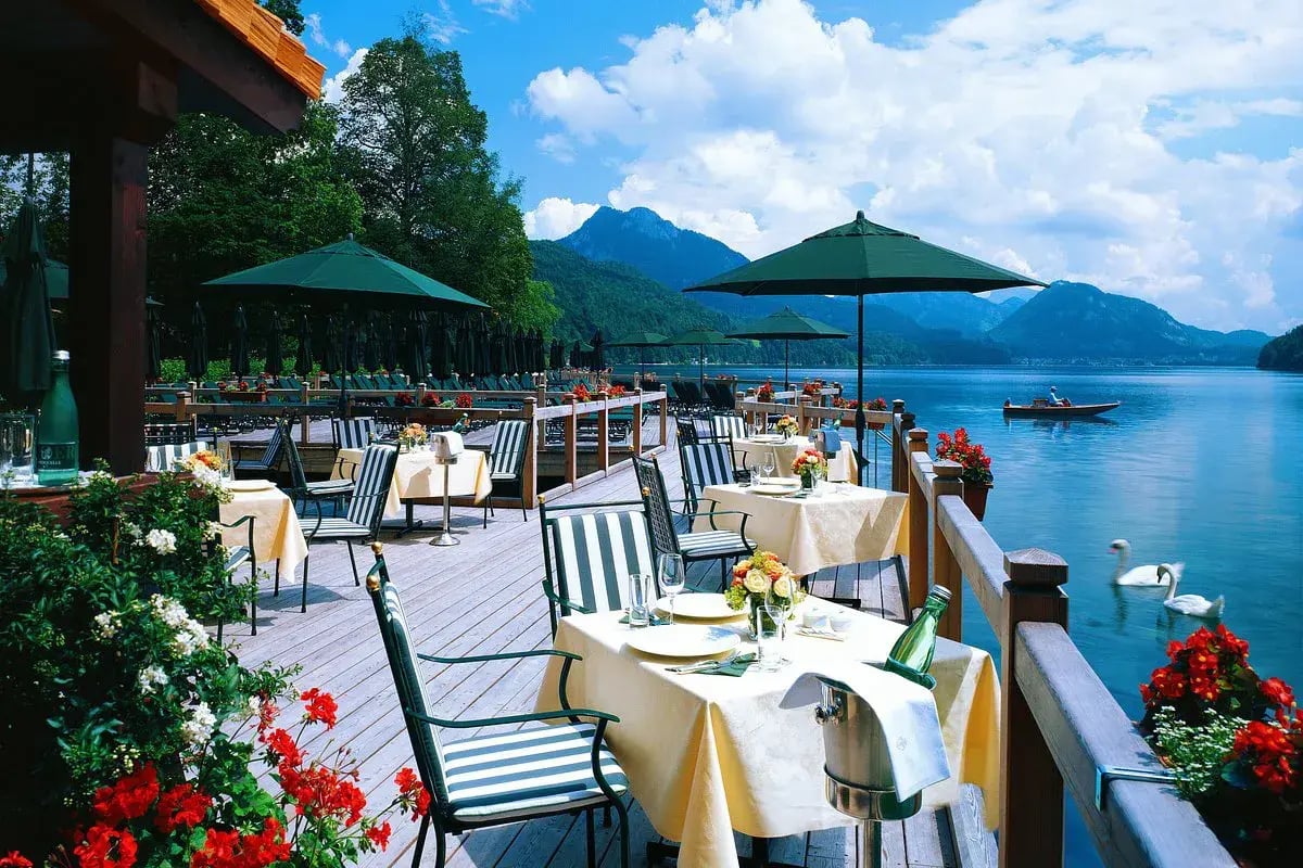 schloss-fuschl-resort-spa-salzburg-osterreich-restaurant-exklusiv-luxus-reisen-kinder-familie-the-family-project