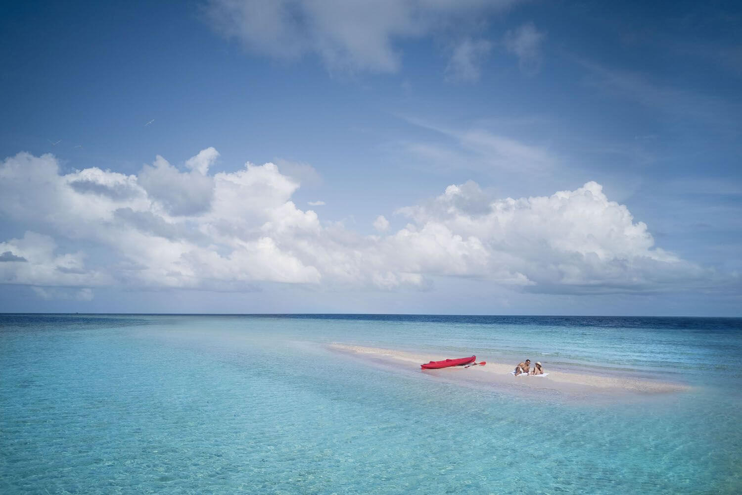 Ritz Carlton Maldives Familienluxusreisen TheFamilyProject Sandbank