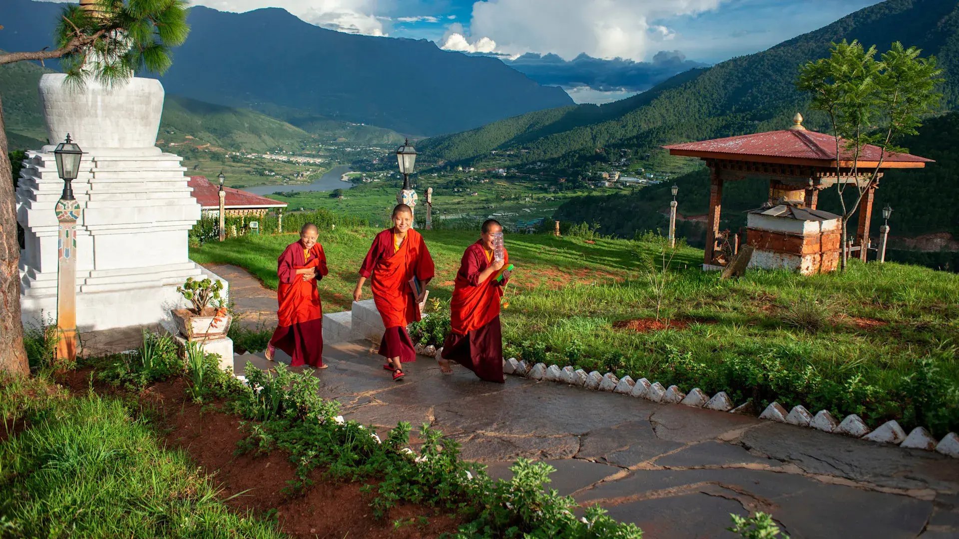 and beyond punakha river lodge indischer subkontinent kultur the family project familie luxus reisen kinder