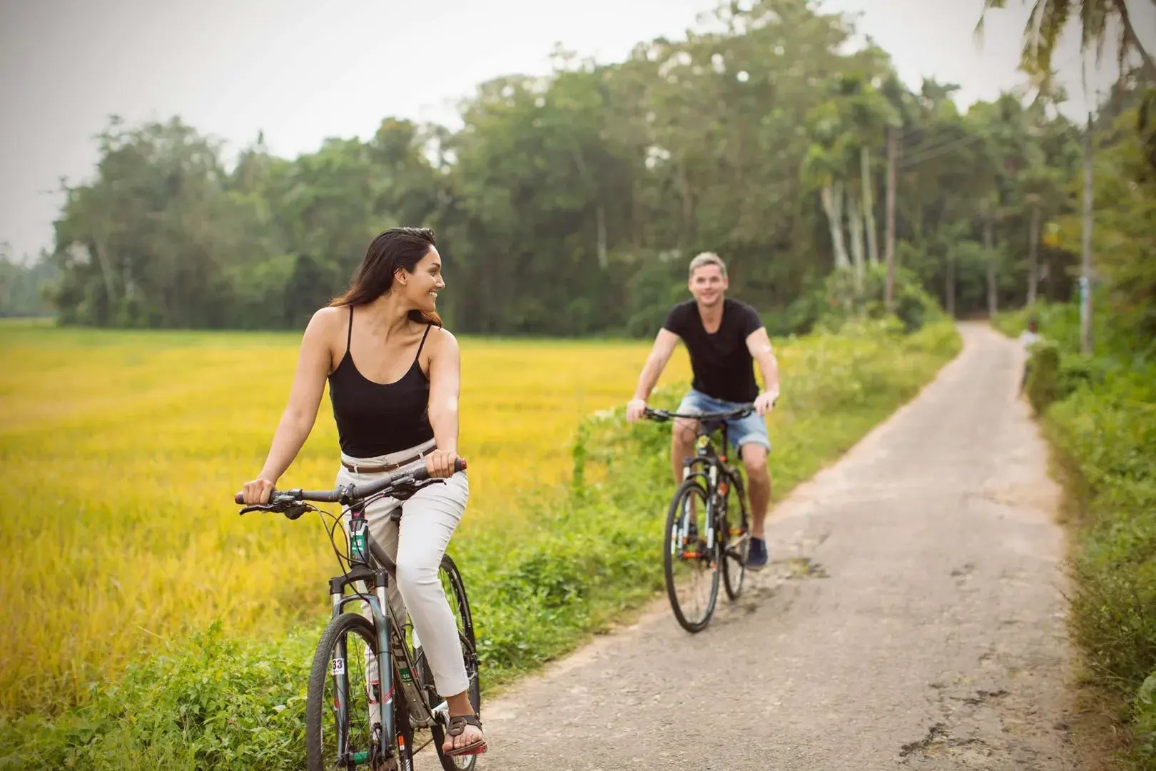 cape-weligama-sri-lanka-indischer-subkontinent-fahrrad-aktivitaten-the-family-project-luxus-familie-kinder-reisen