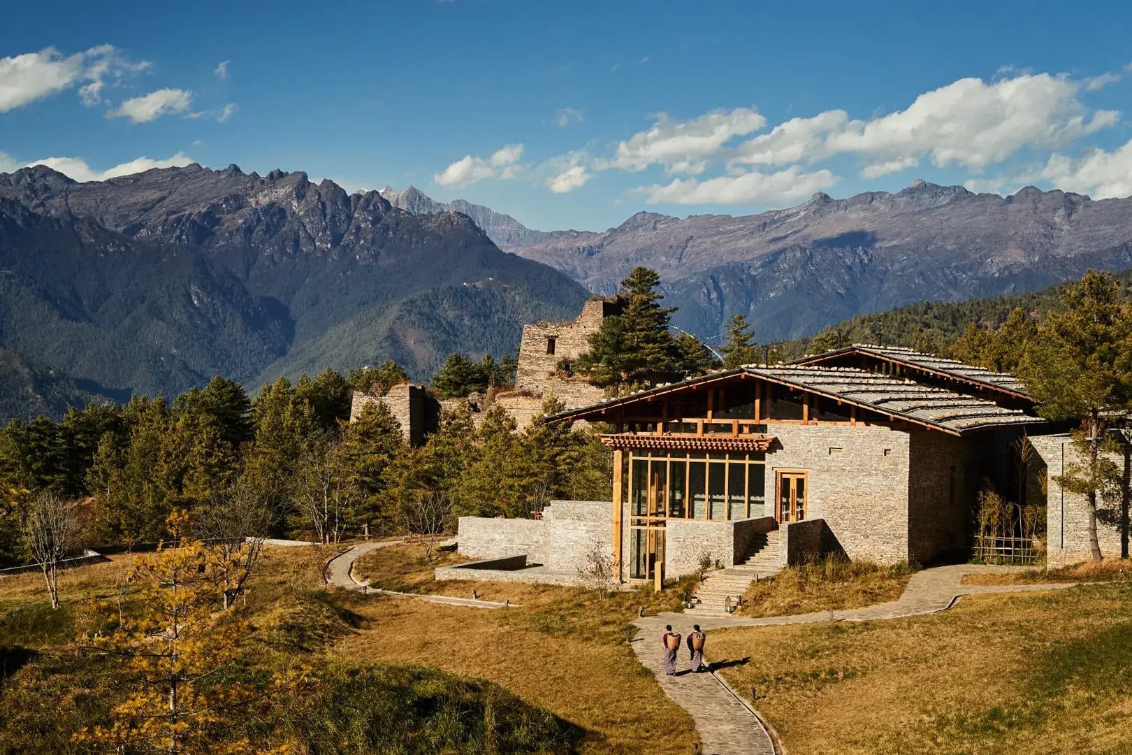 six senses bhutan indischer subkontinent pool the family project familie luxus reisen kinder