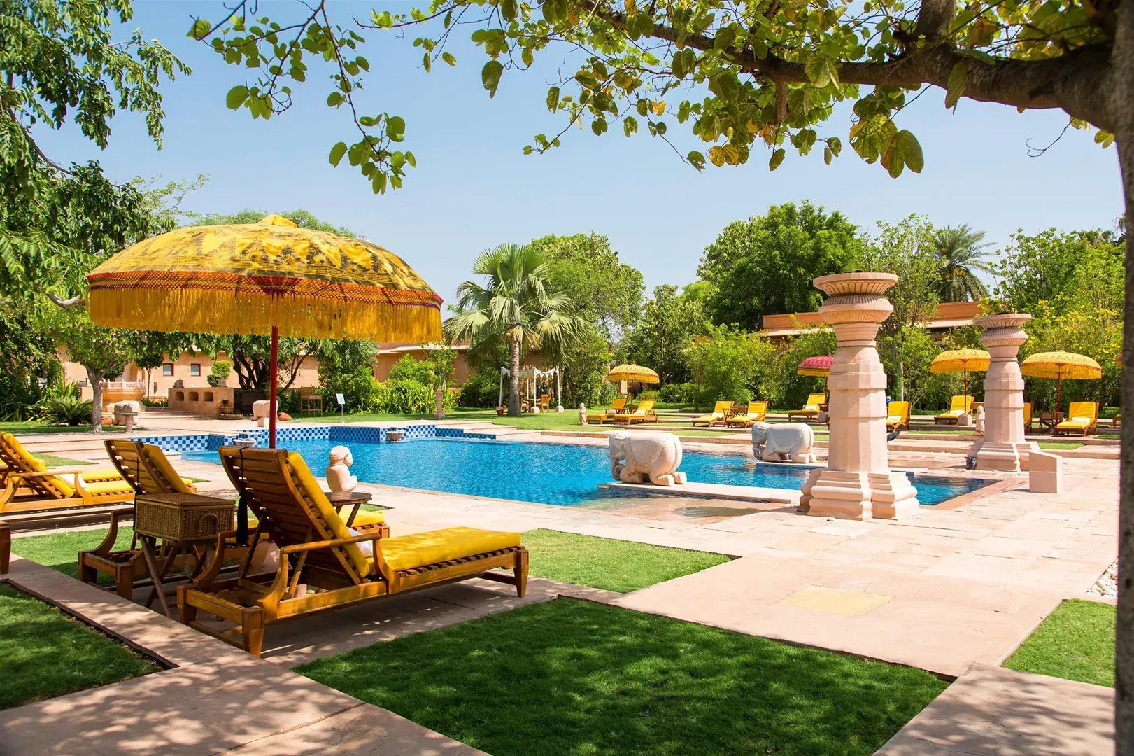 the oberoi rajvilas jaipur indien indischer subkontinent schlafbereich the family project familie luxus reisen kinder