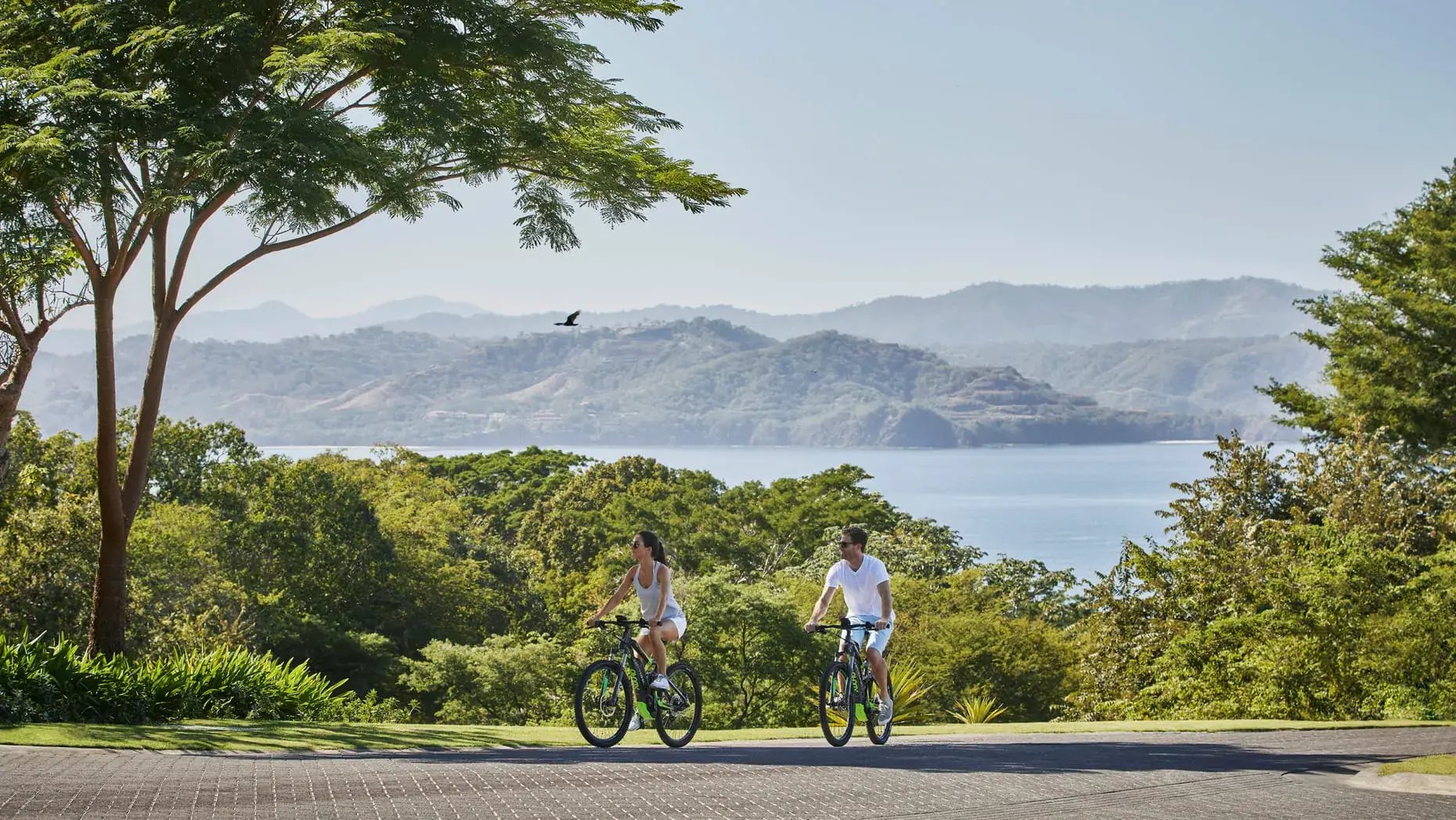 1 four seasons papagayo peninsula costa rica mittelamerika resort uberblick the family project luxus familie kinder reisen