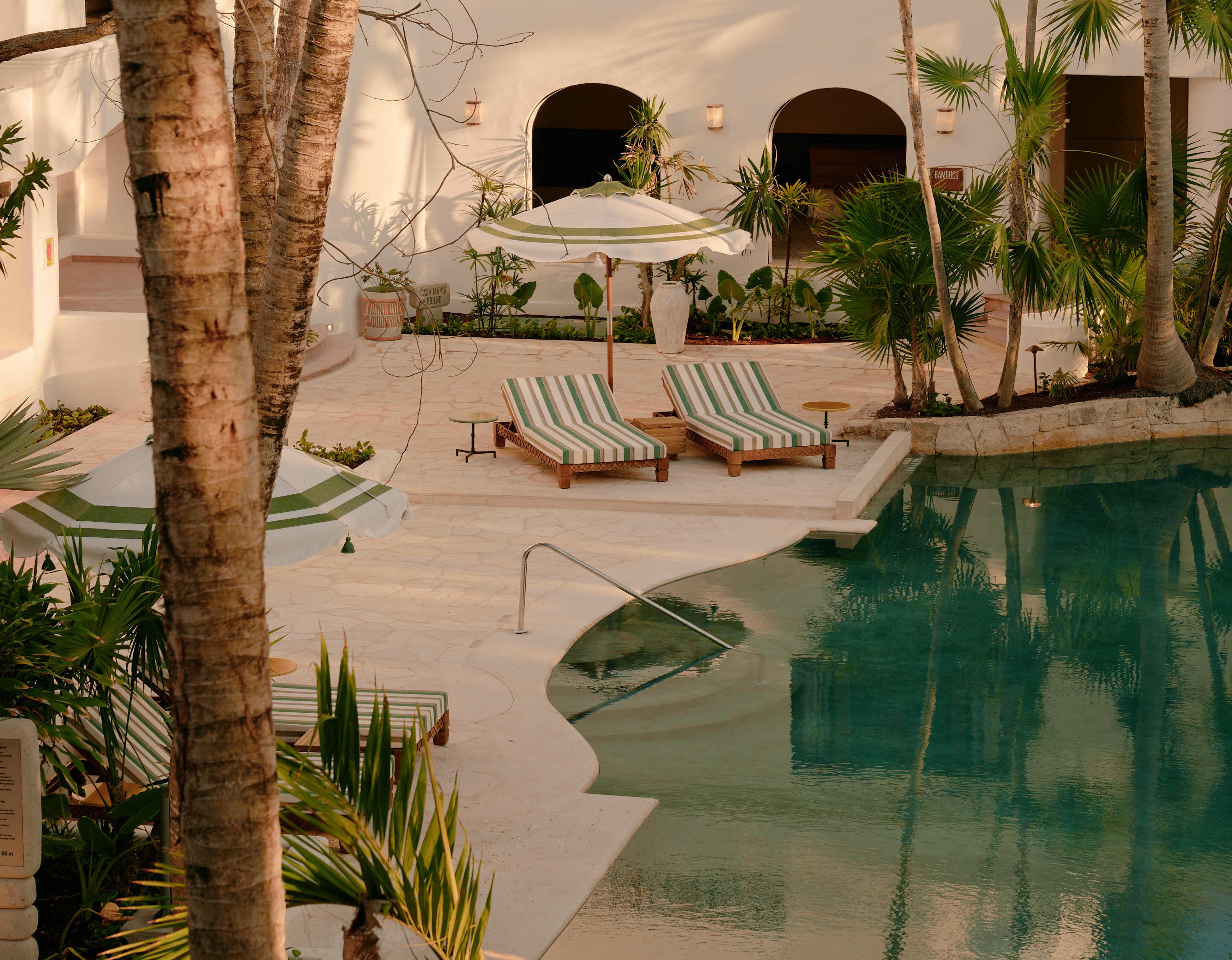 belmond maroma pool-terrassse