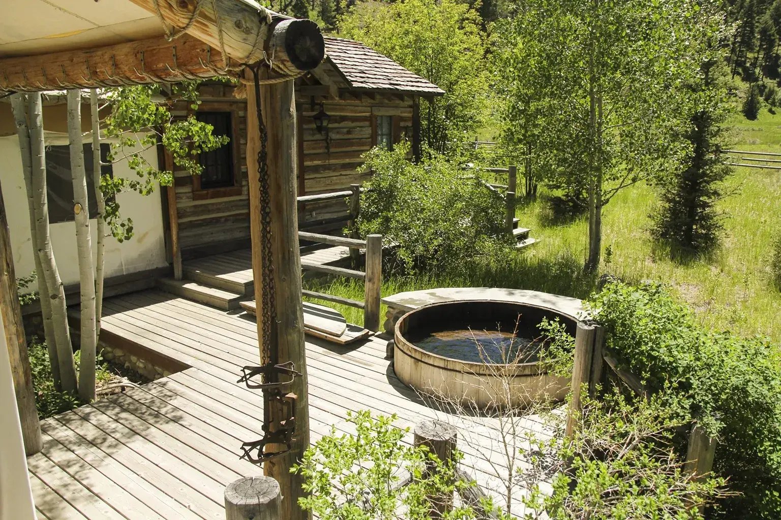 the ranch at rock creek montana usa terrasse garten hottub the family project luxus familie kinder reisen