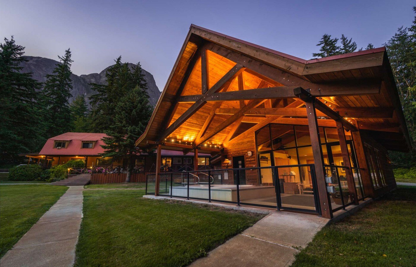 Tweedsmuir Park Lodge Unterkunft mit Jacuzzi