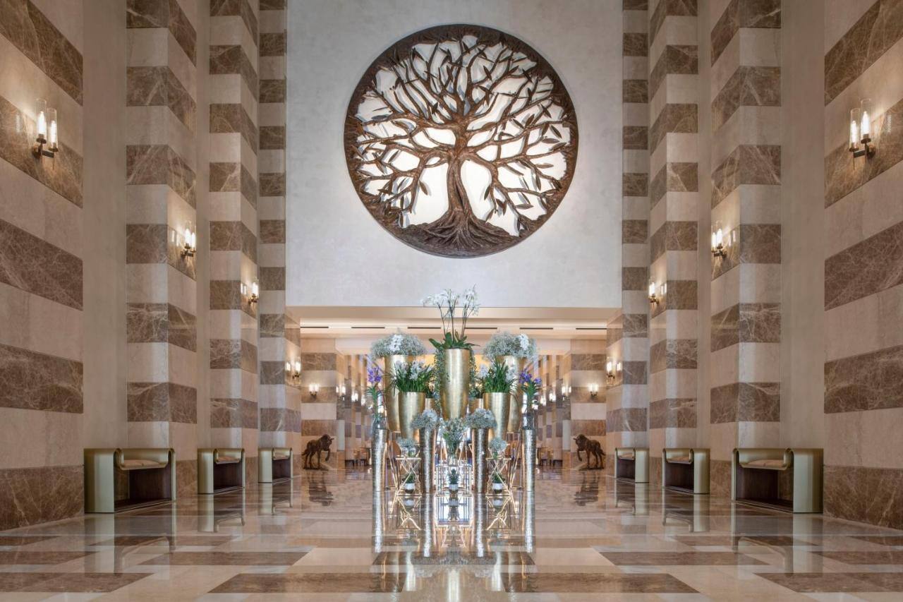 The St Regis Doha Katar Familienluxusreisen TheFamilyProject Lobby