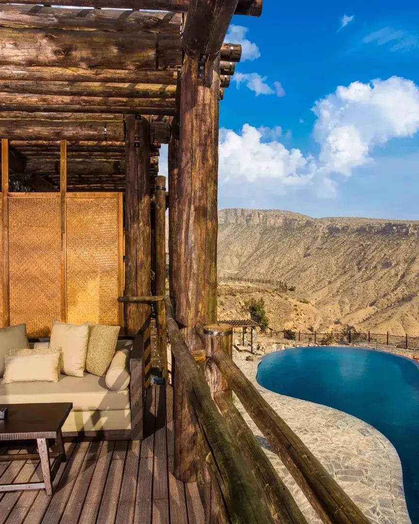 alila-jabal-akhdar-oman-orient-pool-exklusiv-bergblick-the-family-project-luxus-familie-kinder-reisen