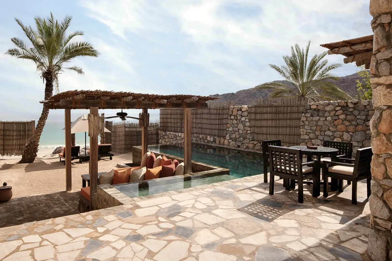 six senses zighy bay musandam oman orient pool villa familienkomfort the family project luxus familie kinder reisen