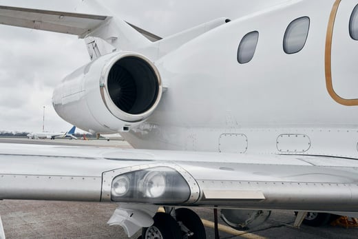 Detailaufnahme eines Privatjets