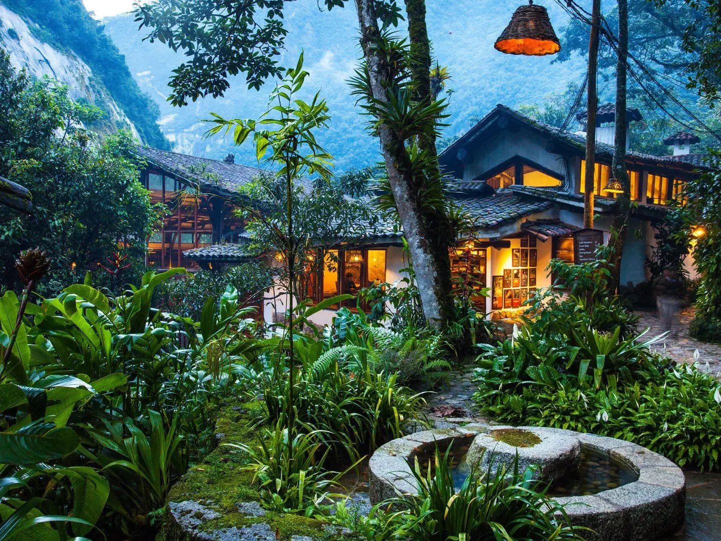 inkaterra machu picchu pueblo hotel peru sudamerika weinkeller erlesen hochwertig luxus urlaub kinder the family project