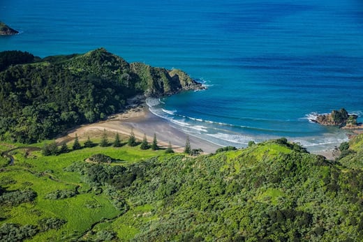 1-the-lodge-at-kauri-cliffs-northland-neuseeland-sudpazifik-uberblick-luxus-urlaub-kinder-the-family-project