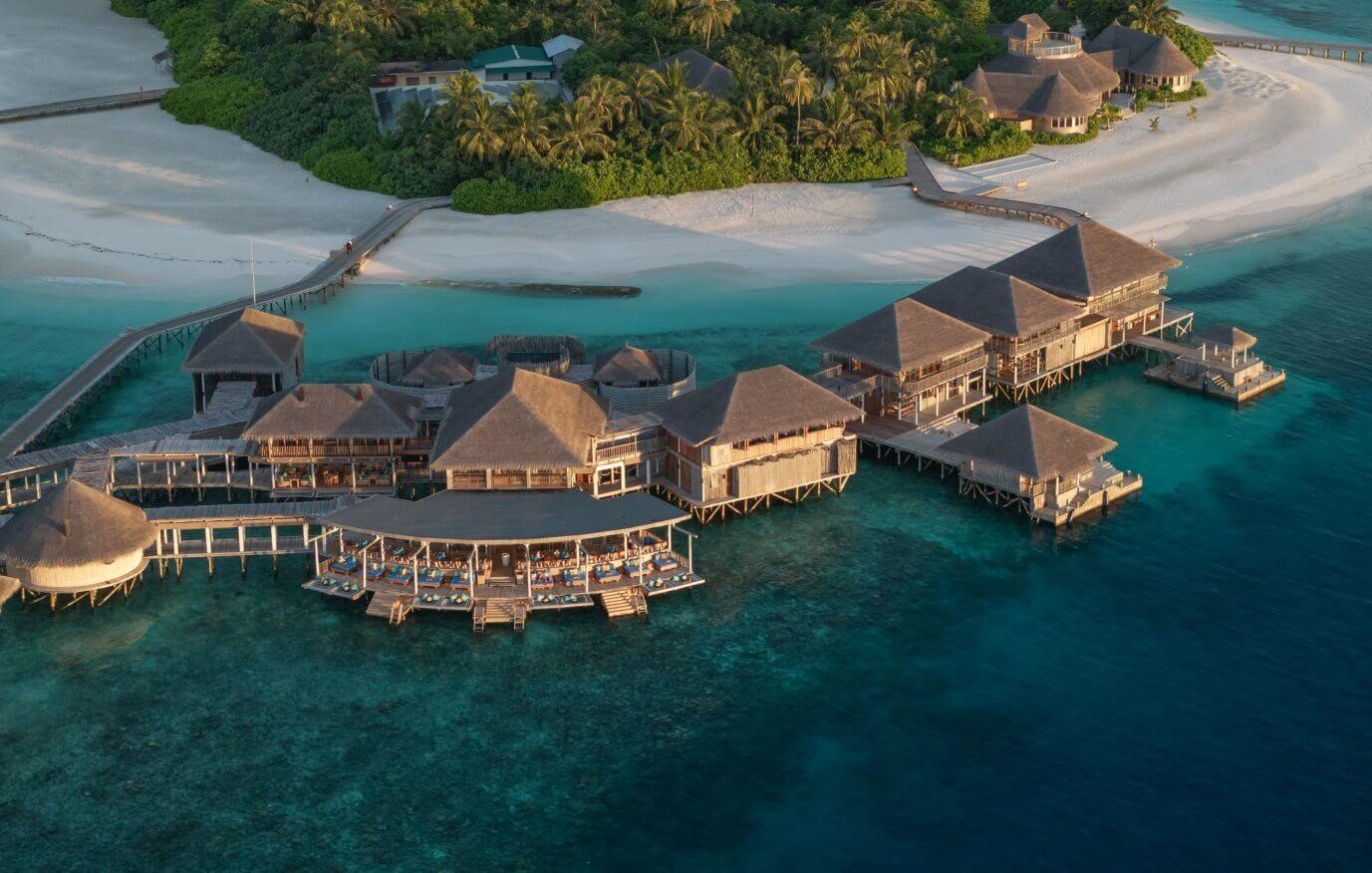 six senses laamu insel mit strand